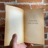 The Time Machine / War of the Worlds - H.G. Wells - 1968 Fawcett Crest Paperback - Isaac Asimov Introduction