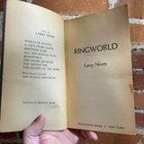 Ringworld - Larry Niven - 1975 Rick Sternbach Cover Art Ballantine Books Paperback