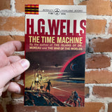 The Time Machine - H.G. Wells Berkley 1966 Paperback