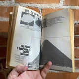 No Earthly Explanation - John Wallace Spencer - 1975 Bantam Books Paperback