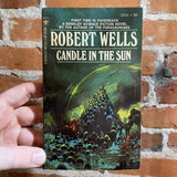 Candle In The Sun - Robert Wells - 1971 Berkley - Paul Lehr Cover Paperback