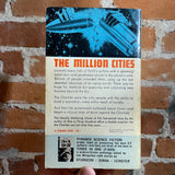 The Million Cities - J.T. McIntosh - 1963 Pyramid Books Paperback