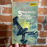 Singularity Station - Brian N. Ball - 1973 Daw Books Paperback