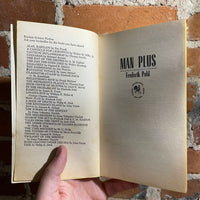 Man Plus - Frederik Pohl - 1977 Bantam Books Paperback