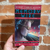 Memory Wire - Robert Charles Wilson - 1990 Bantam Books Paperback