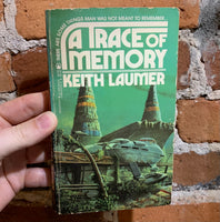 A Trace of Memory - Keith Laumer - 1984 Bob Layzell Cover