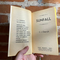 Sunfall - C.J. Cherryh - Daw Books - 1981 Michael Whelan Cover
