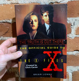 X-Files Scully and Alien Action Figures and The Official Guide to the X-Files - Brian Lowry