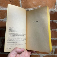 The Dispossessed - Ursula K. Le Guin - 1975 19th Printing Avon Paperback