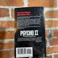 Psycho 2 - Robert Bloch - 1982 Warner Books Paperback - Franco Accanero Cover
