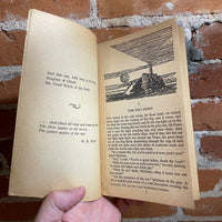 The Golden Apples of the Sun - Ray Bradbury - 1954 Illustrated Bantam Books Paperback