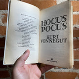Hocus Pocus - Kurt Vonnegut Jr. - 1991 Berkley Books Paperback
