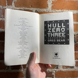 Hull Zero Three - Greg Bear - Paperback