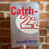 Catch-22 - Joseph Heller 1994 Vintage Books paperback