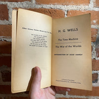 The Time Machine / War of the Worlds - H.G. Wells - 1968 Fawcett Crest Paperback - Isaac Asimov Introduction