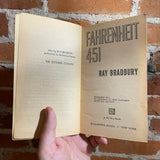 Fahrenheit 451 - Ray Bradbury - 1977 Del Rey Books Paperback - Whistl’n Dixie Cover