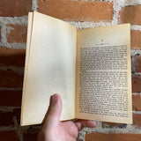 The Last Cop Out - Mickey Spillane 1973 Signet Books Paperback