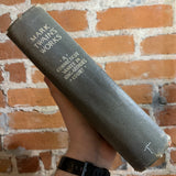 A Connecticut Yankee in King Arthur's Court - Mark Twain (Vintage 1917 Illustrated Hardcover Edition)