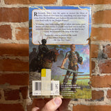 New Threads in the Pattern: Part 2 of the Great Hunt - Robert B. Jordan Paperback