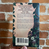 A Walk In The Woods - Mary Stewart - 1982 Fawcett Crest Books