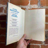 Close Encounters of the Third Kind - Steven Spielberg - Leslie Waller (Ghostwriter) Hardback