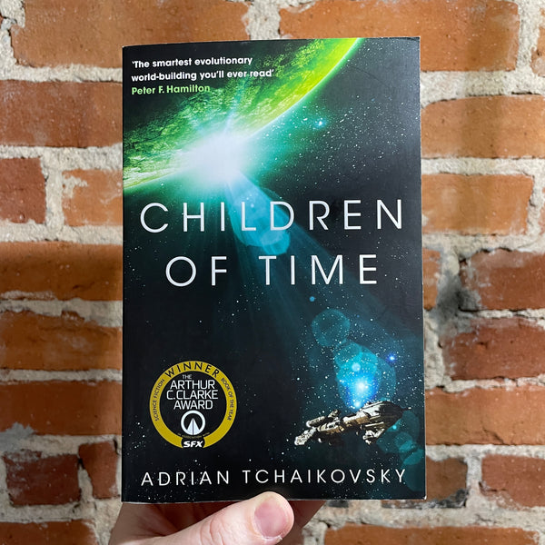 Children of Time - Adrian Tchaikovsky - Paperback