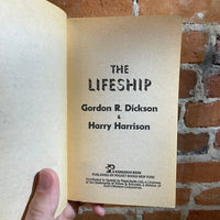 The Lifeship - Harry Harrison & Gordon R. Dickson - 1977 Pocket Books Paperback