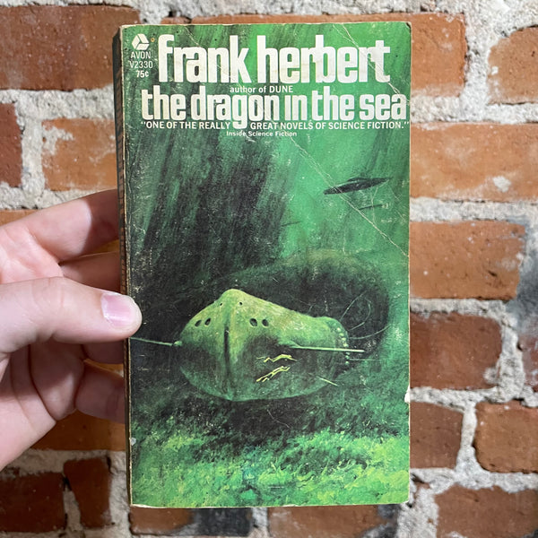 The Dragon in the Sea - Frank Herbert - 1970 Avon Books Paperback Edition