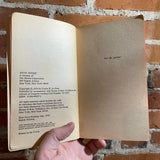 The Dispossessed - Ursula K. Le Guin - 1975 8th Printing Avon Paperback Edition