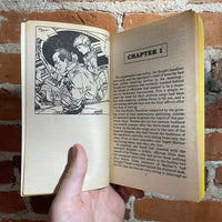 The Legacy of Lehr - Katherine Kurtz - Illustrated by Michael William Kaluta Paperback