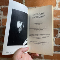 The Light Fantastic - Terry Pratchett 1998 Corgi Books paperback
