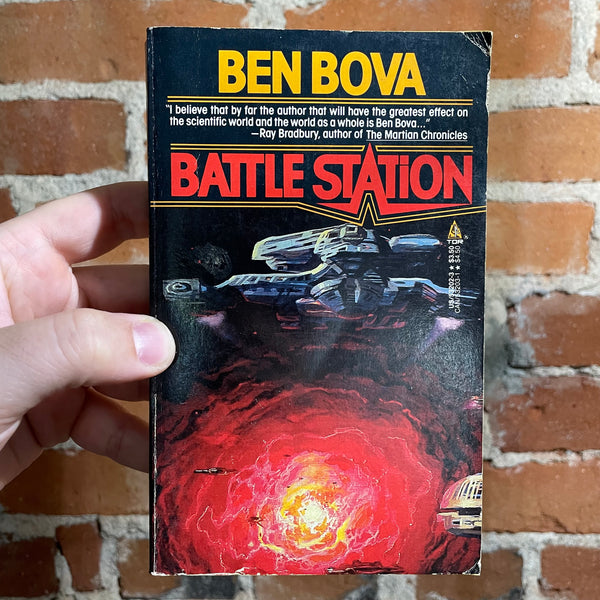 Battle Station - Ben Bova - 1987 Alan Guitierrez Cover - Tor Books Paperback