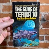 The Guns of Terra 10 - Don Pendleton (1974 Vincent Di Fate Cover Paperback Edition)