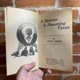 A Specter Is Haunting Texas - Fritz Leiber - 1978 First Printing - H.R. Van Dongen - Daw Books