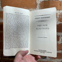 The Sun Also Rises - Ernest Hemingway 1986 Scribner Paperback