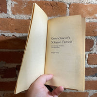 Connoisseur’s Science Fiction - Edited by Tom Boardman - 1976 Penguin Books - Bob Fowke Cover