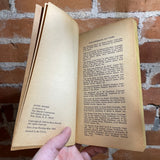 Boris Karloff’s Favorite Horror Stories - 1965 First Avon Printing