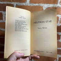 Neutron Star - Larry Niven - 1971 Ballantine Books Paperback