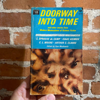 Doorway Into Time - Edited by Sam Moskowitz - 1966 Macfadden Books Paperback