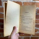 Elric of Melniboné - Michael Moorcock - 1972 Daw Books - Michael Whelan Cover