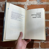 Close Encounters of the Third Kind - Steven Spielberg - Leslie Waller (Ghostwriter) Hardback