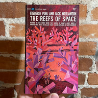 The Reefs of Space - Frederik Pohl & Jack Williamson - 1964 Ballantine Books Paperback