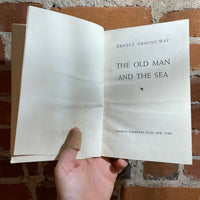 The Old Man and the Sea - Ernest Hemingway Scribners Vintage Paperback