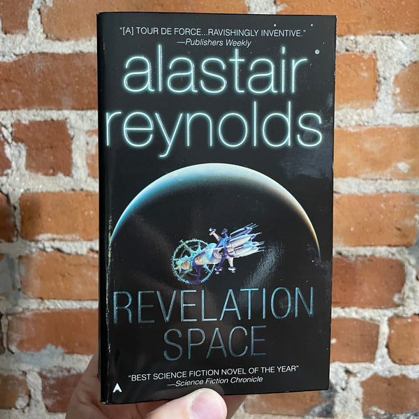 Revelation Space - Alastair Reynolds - 2002 Paperback – Postmarked