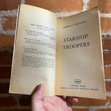 Starship Troopers - Robert A. Heinlein - 1963 2nd Signet Paperback - John Schoenherr Cover