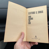 Ring Around The Sun - Clifford D. Simak - 1969 Avon Books Paperback
