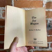 The Joy Wagon - Arthur T. Hadley - 1960 Berkley Berkley Medallion Books Paperback