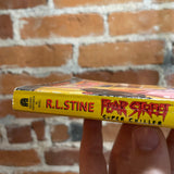 Broken Hearts - R.L. Stine - Fear Street Super Chiller Horror 1993 Archway Paperback